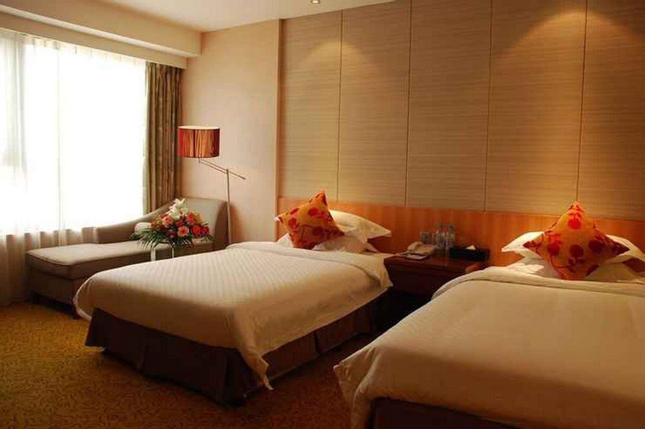 Shanghai Forte Hotel Bagian luar foto