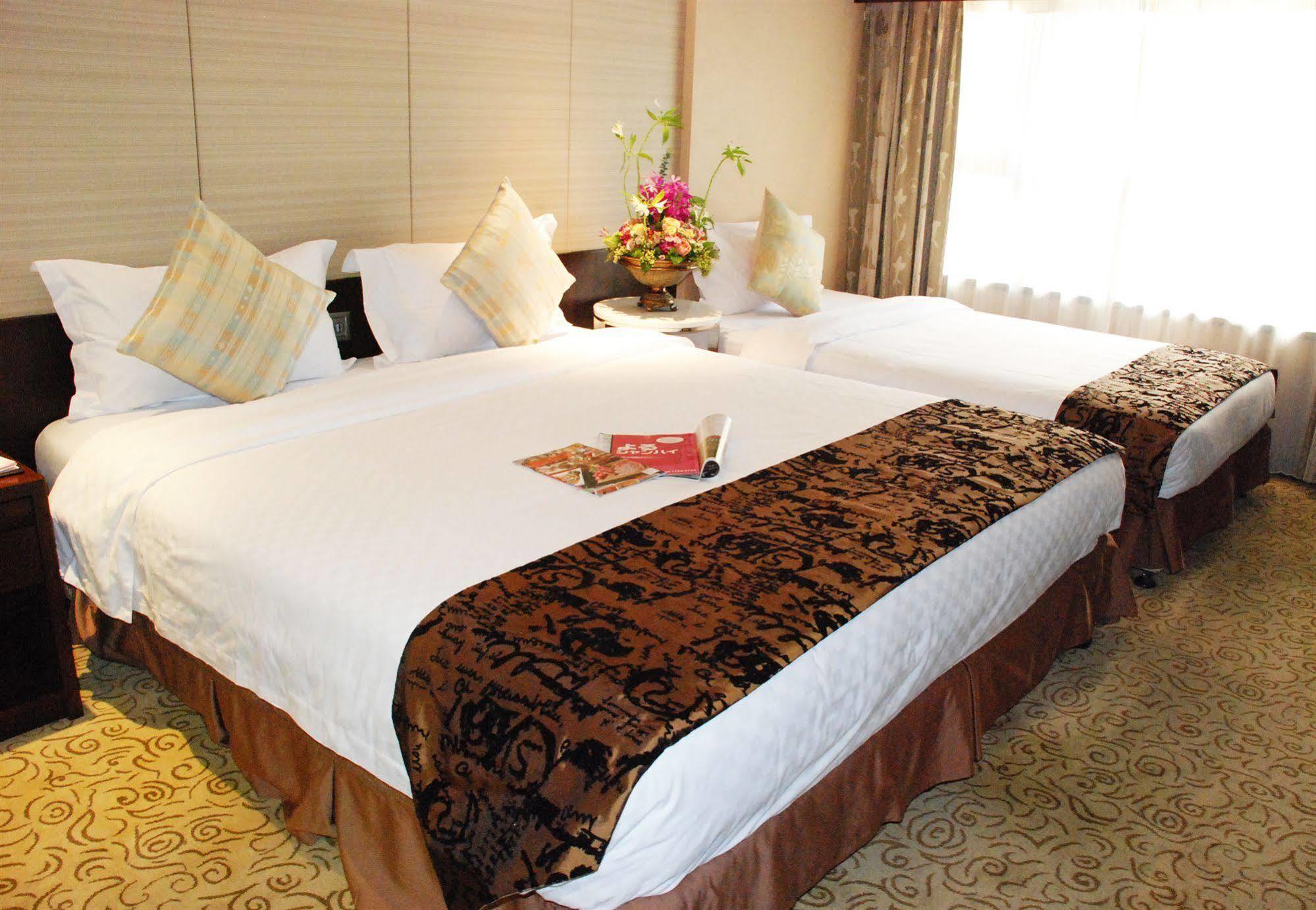 Shanghai Forte Hotel Bagian luar foto