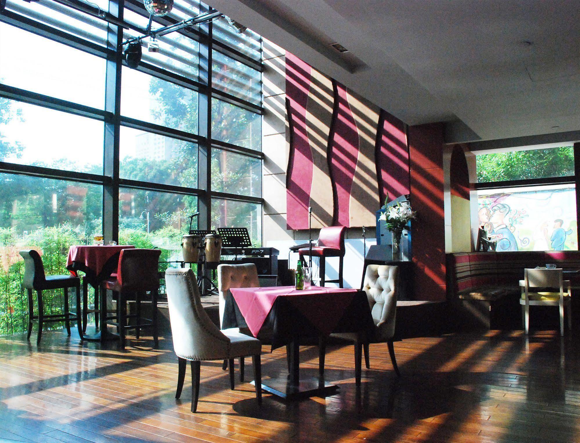 Shanghai Forte Hotel Bagian luar foto